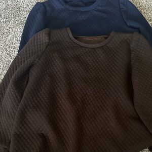 2 quilted sweatshirts
